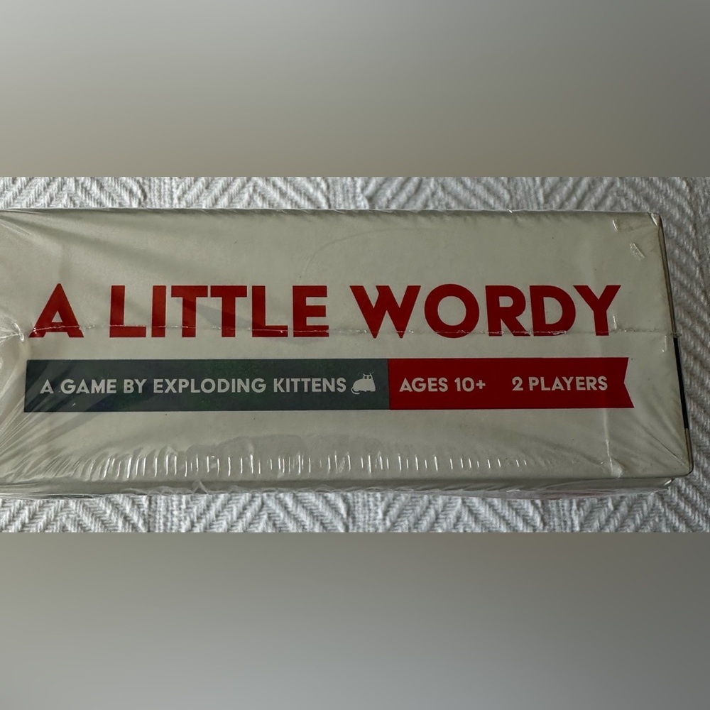 A Little Wordy Game by Exploding Kittens - Picture 5 of 13